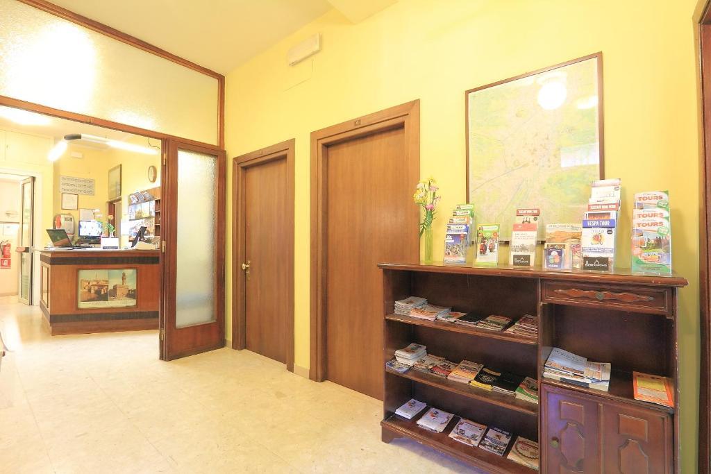 Hotel Ottaviani Флоренція Екстер'єр фото