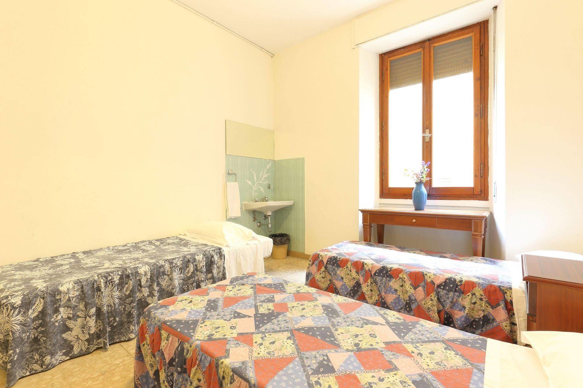 Hotel Ottaviani Флоренція Екстер'єр фото