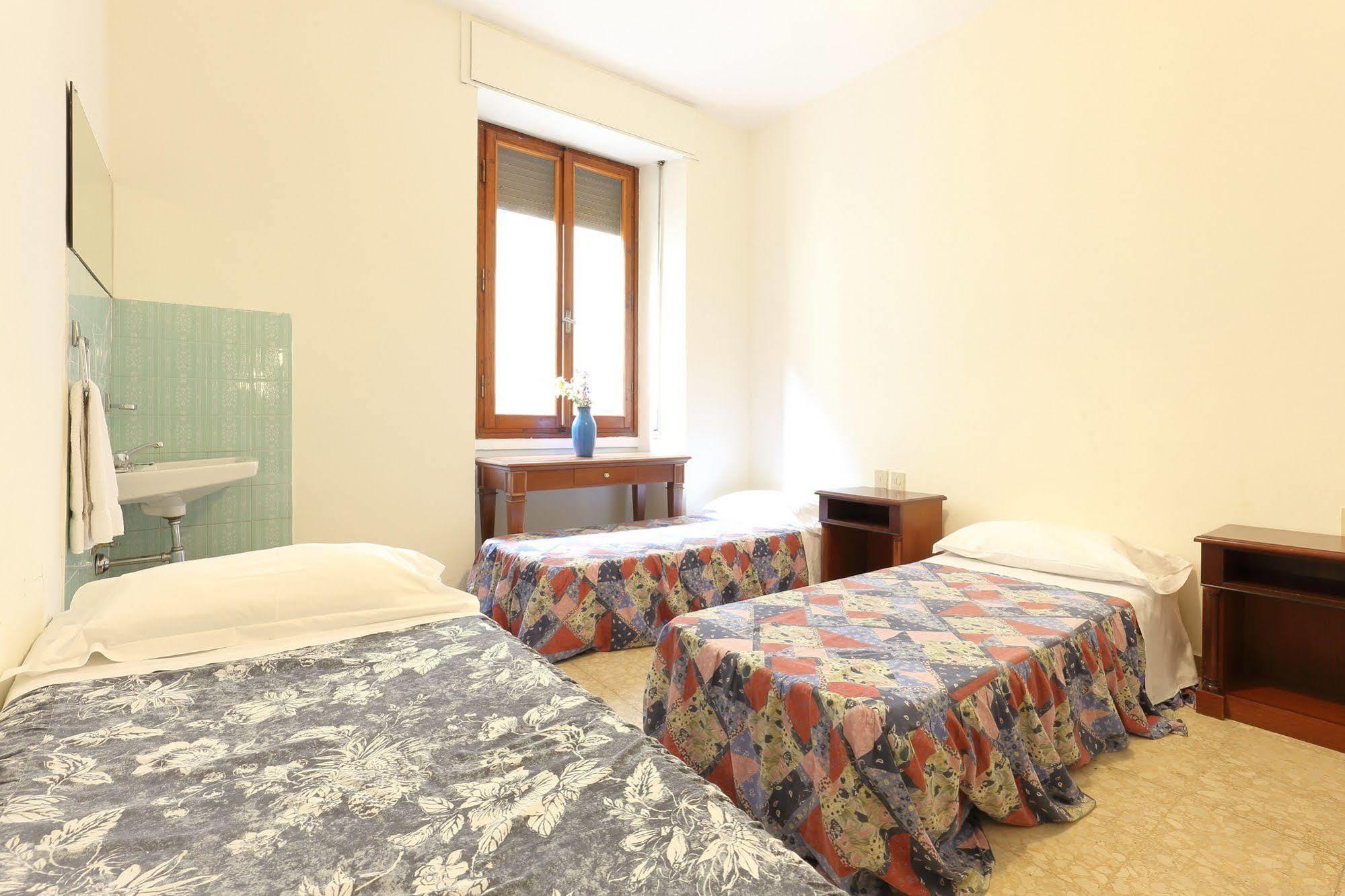 Hotel Ottaviani Флоренція Екстер'єр фото